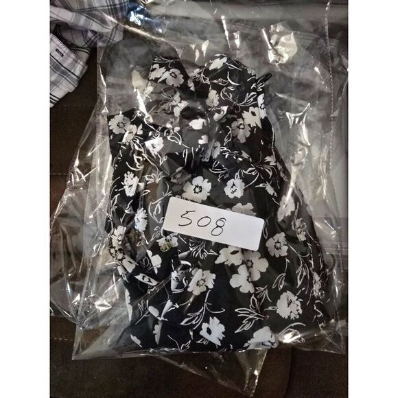 Calvin Klein Womens Black & White Floral Button-Up Blouse Long Sleeve Size M - Picture 10 of 10